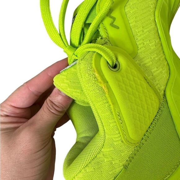 DONOVAN MITCHELL D.O.N. ISSUE 3 MIKE WAZOWSKI BASKETBALL SHOES Y5.5/W7 - Picture 2 of 9